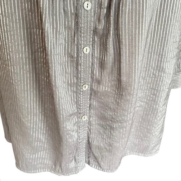Jones New York Gray Button Up Tunic Shirt LARGE Pleated Details Shimmer Stripes - Picture 3 of 8